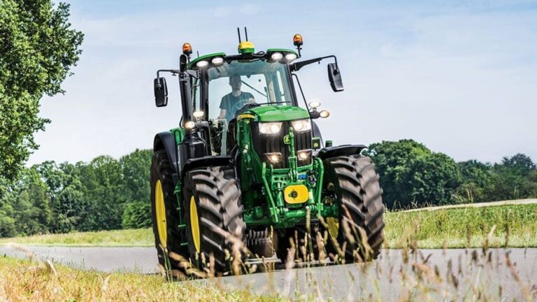 6175M Utility Tractor