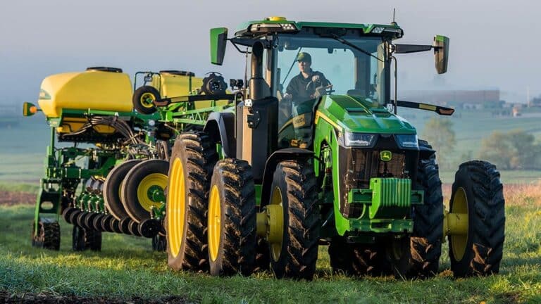 8R 310 Row Crop Tractor
