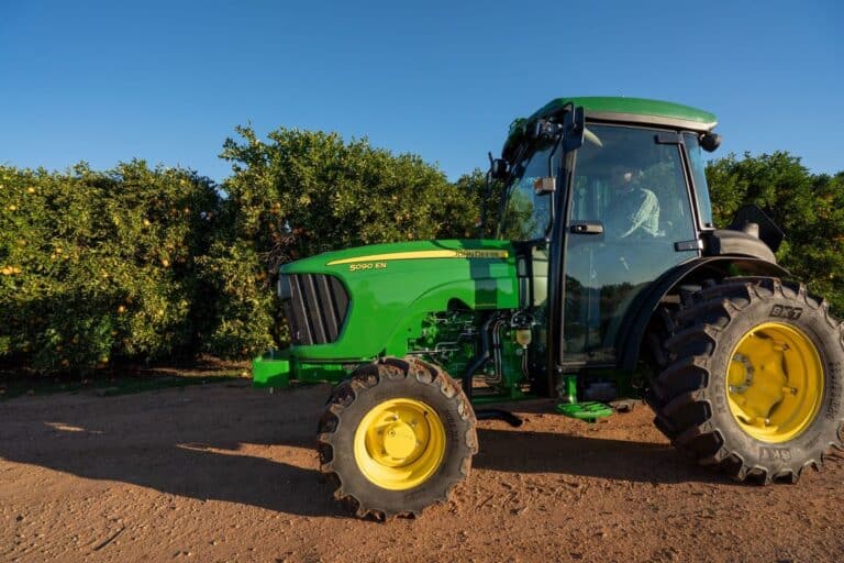 5090EN Narrow Utility Tractor
