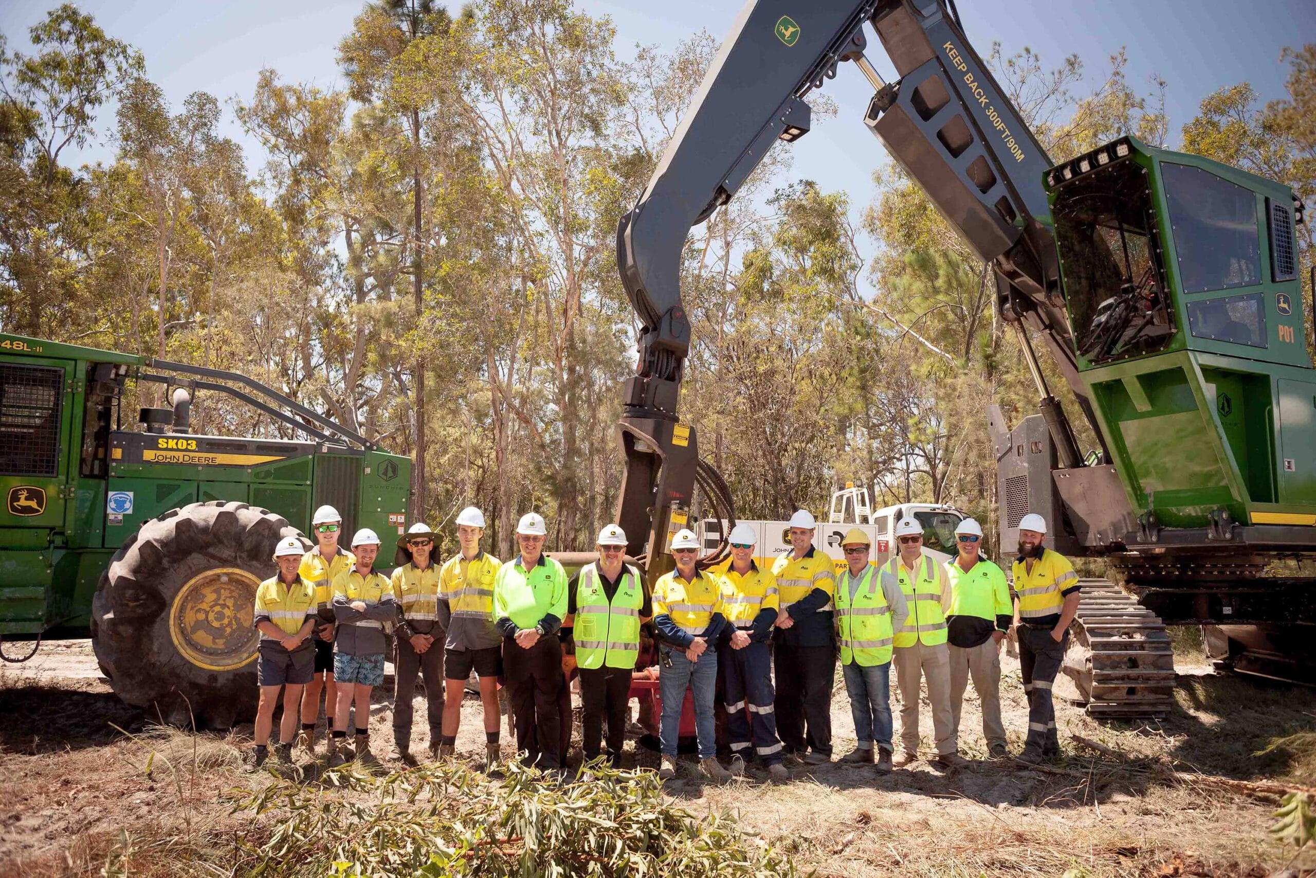 Sunchip, RDO Equipment and John Deere forestry equipment group photo