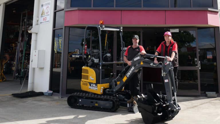 RR Hire Services - John Deere E18ZS mini excavator - RDO Equipment