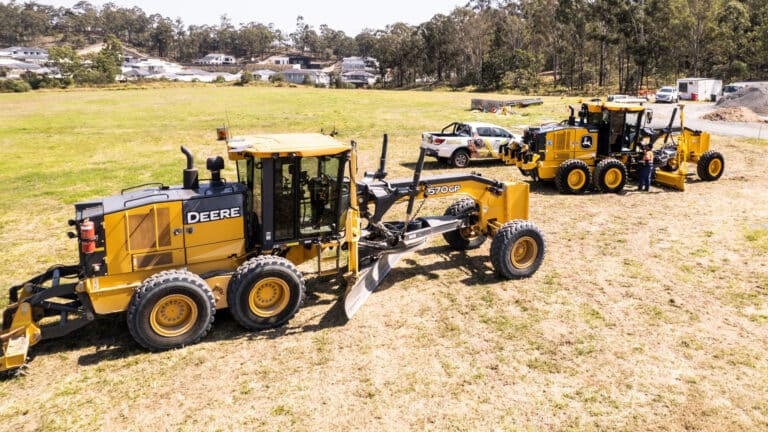 Ace Rental - John Deere Motor Grader Premium Circle - RDO Equipment