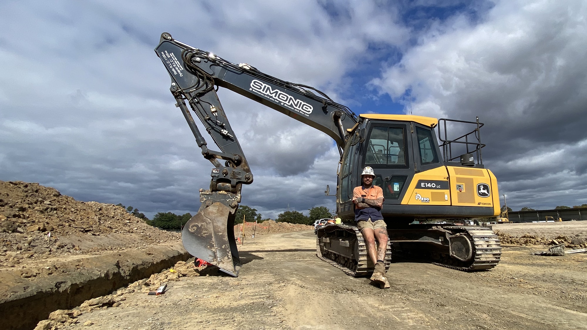 John Deere E140 excavator - Simonic Civil - RDO Equipment