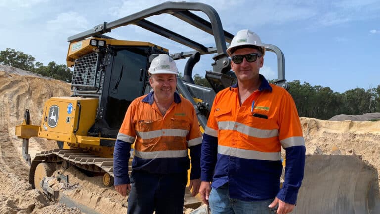 Elbourne Plant Hire John Deere 850L Dozer - RDO Equipment