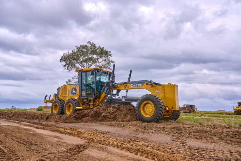 672GP Premium Circle Motor Grader