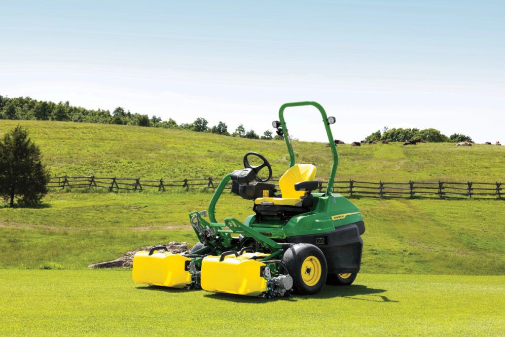 John Deere 2775 E-Cut Electric Triplex Riding Greens Mower