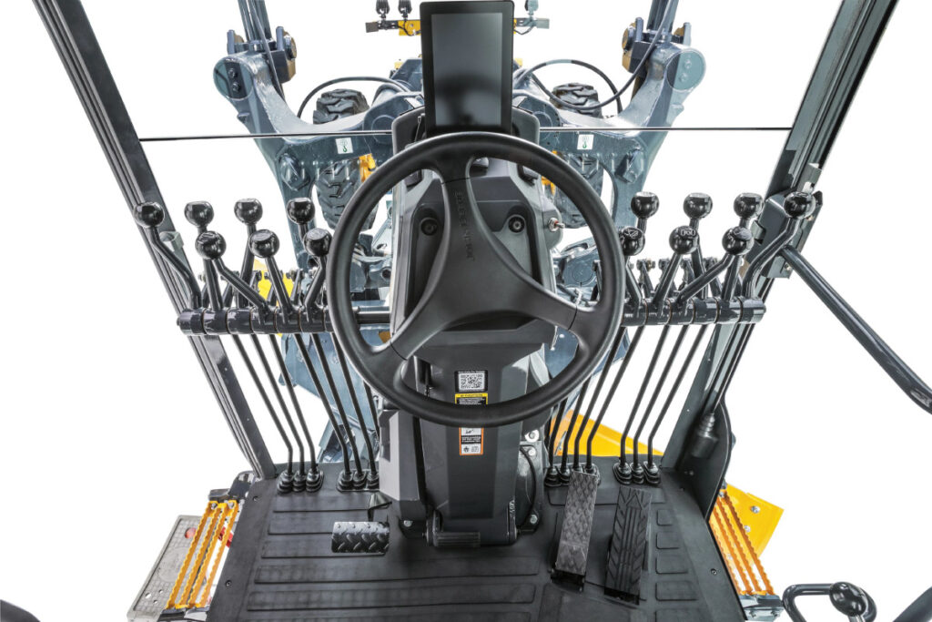 John Deere 620 P-Tier Motor Grader