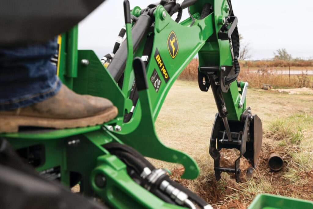 John Deere 1M 25 Sub-Compact Utility Tractor