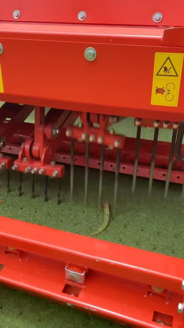 Golf course content ‘cause it’s Friday 🏌️‍♂️

The GXI6 Wiedenmann is one of the best greens quality aerators on the market, with on-the-fly variable tine size, depth and degree heave, the correct methodology of aeration is always on hand. Congratulations to @moree_golf_club on the delivery of their Tractor and Terra Spike 👏

#RDOequipmentau #johndeere #deere #johndeeretractor #johndeeregreen #tractor #golf #golfclub #golfcourse