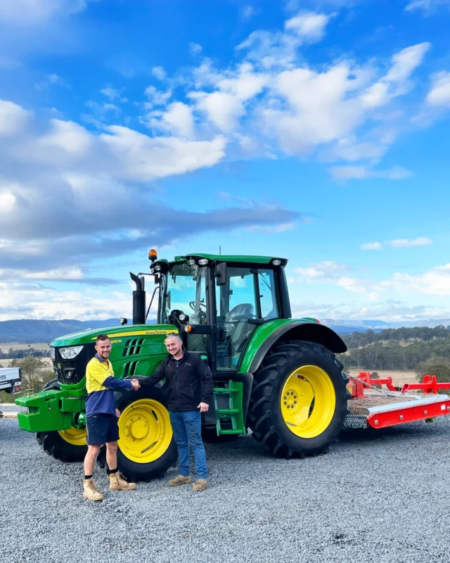 Congratulations to Ryan on his brand-new John Deere 6110M 🎉
This powerful machine is ready to take on any job, and we’re excited to see it in action on the farm.

Thank you for choosing RDO Equipment Australia – we’re proud to support your operation! 💪🌾

#JohnDeere #RDOEquipment #6110M #FarmLife #HappyCustomer #EquipmentDelivery #NothingRunsLikeADeere