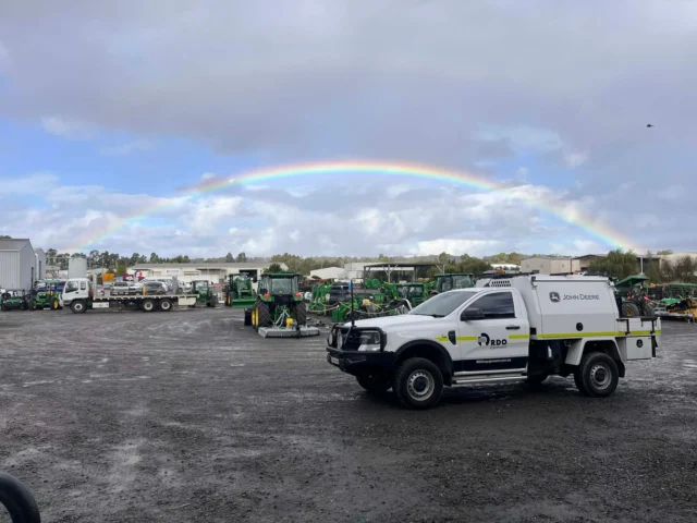 Chasing rainbows at our Rutherford branch🌈

Nothing like a bit of colour to roll into the well-earned weekend.

📸 Thanks Tom for the shot.