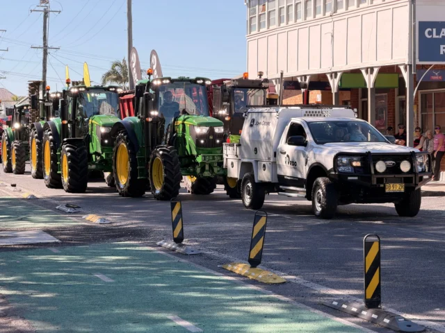 Rolling through Maclean for the Clarence Harvest Festival Parade 🌾🚜

Awesome to see the RDO crew out supporting a great local tradition celebrating the start of the sugar cane season. Big shoutout to everyone who took part and helped make the weekend a success 👏📸