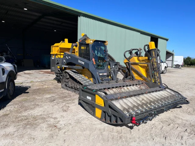 A unique setup for a unique application.

Trevor Glassby recently delivered a John Deere 331 P-Tier Compact Track Loader to Chrisjan from Eden Mac Macadamias at Chatsworth Island, where it will be paired with a first-of-its-kind macadamia harvester designed and supplied by Lismore Engineering.

The innovative system features a 3 m double-row harvesting head and twin dehusker, helping increase harvesting productivity by collecting more nuts per pass while efficiently managing higher crop volumes.
Great to see the John Deere 331 P-Tier selected as the platform for this impressive piece of Australian engineering.