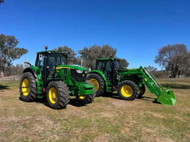 🚜 Fresh delivery in Inverell!

Another great handover by Andrew Ewen, with a customer taking delivery of a new John Deere 6M 200 and John Deere 6M 130.

Built for versatility, productivity and operator comfort, the 6M Series is designed to handle a wide range of tasks and keep operations moving day after day.

A big thank you to the customer for choosing RDO Equipment Australia, and congratulations to Andrew on securing another great result.