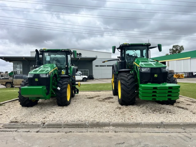 Big horsepower, big interest.

A few highlights from our recent customer events featuring the mighty John Deere 8R 540. From first impressions to up-close walkarounds, it was great to see so many customers checking out one of the most powerful row crop tractors ever to arrive in Australia.

Thanks to everyone who came along, asked questions and took the opportunity to see the 8R 540 in person.🚜